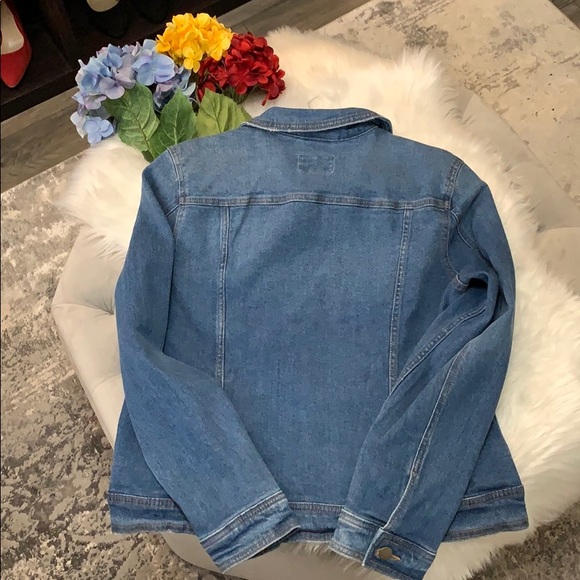 ☘️$19 Steal Of The Day Jean Jacket Blue NWT - Picture 3 of 3